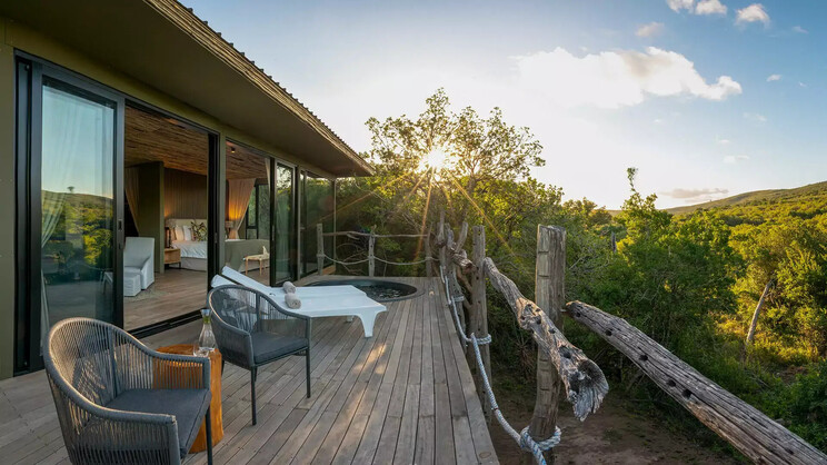 Bayethe Safari Lodge       